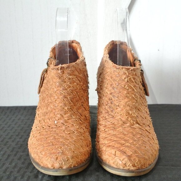 Sundance Shalimar Woven Leather Block Heel Booties - Picture 5 of 11